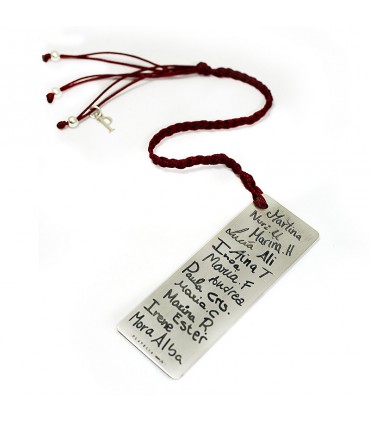 Punto de libro personalizado de plata con nombres grabados