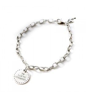 Pulsera de plata personalizada con medallas grabadas para mujer