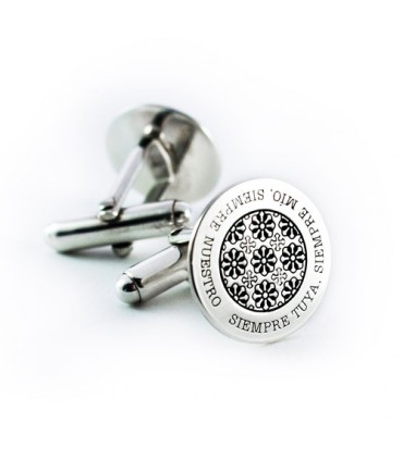 	Gemelos personalizados de plata con grabado