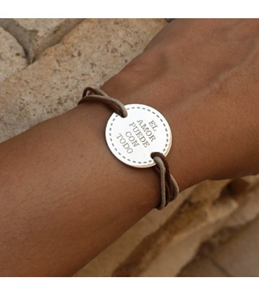 pulsera de plata personalizada con nombres y dibujos