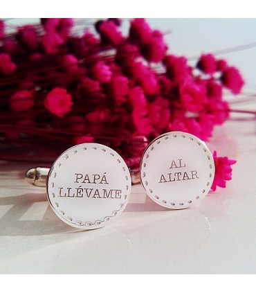 	Gemelos personalizados de plata con grabado