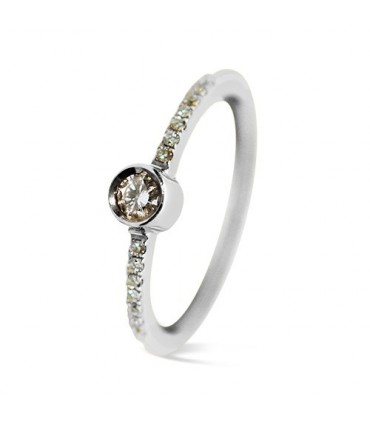 Anillo de compromiso oro blanco y diamantes
