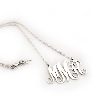 Collar personalizado de plata monograma con varias letras