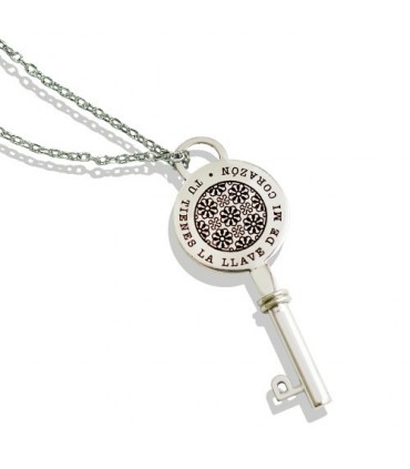 Collar de plata personalizado Key con llave grabada